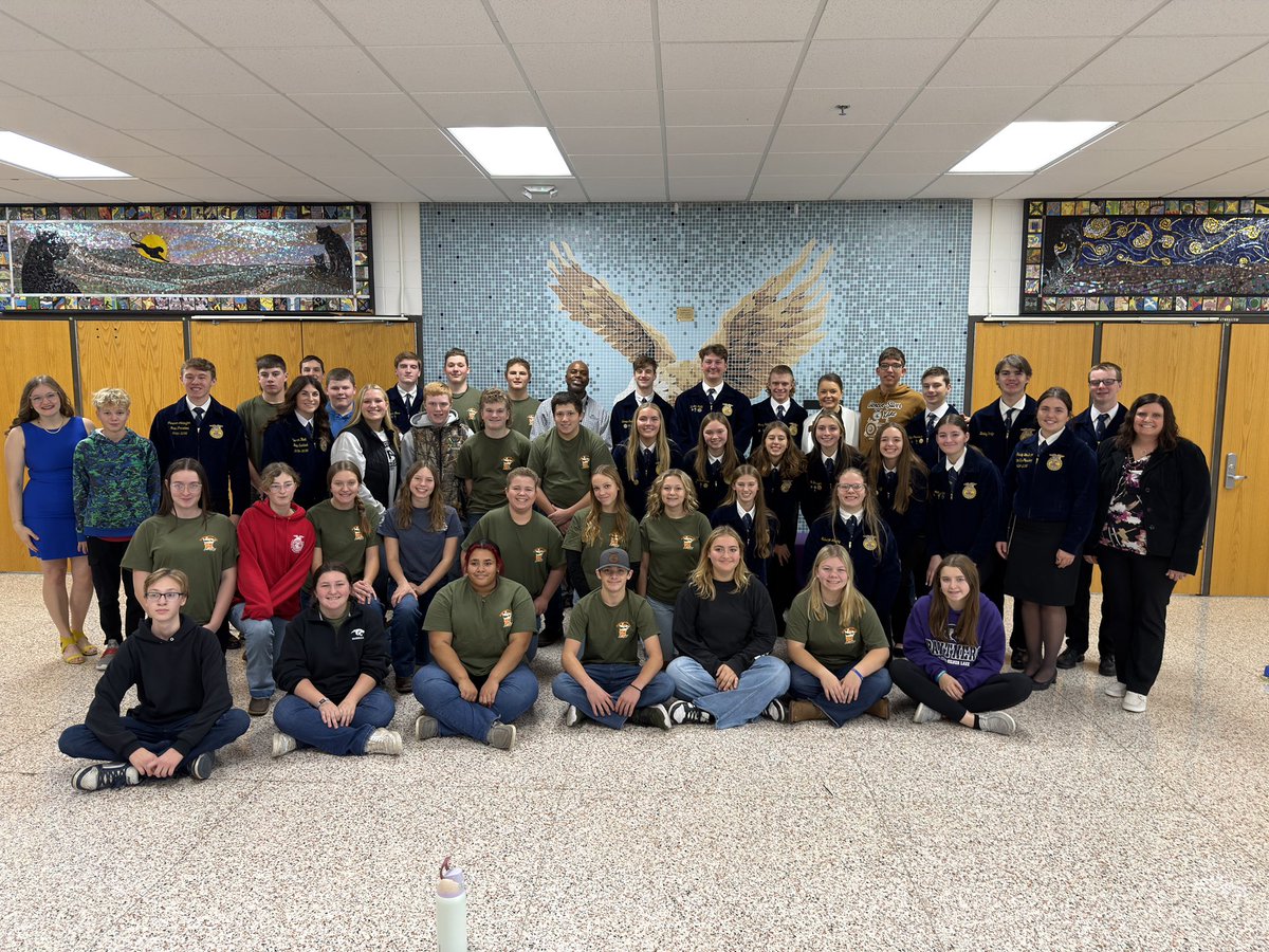 ACBaileyMN's tweet image. Assistant Commissioner Bailey traveled to Glencoe Silver Lake HS to congratulate the FFA chapter on their honor of being named the national Model of Excellence winner! Thank you for all that you do in Agriculture!!