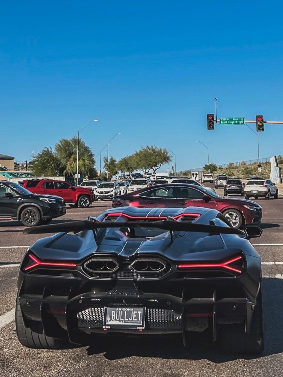 YES, we’re legal in Arizona. And nothing shows it off better than a Lamborghini wearing the digital RPLATE. Elegance meets innovation. ⚡️🖤

@dales_motors

#ReviverAuto #Reviver #RPLATE #Lamborghini #DigitalLicensePlate #Arizona