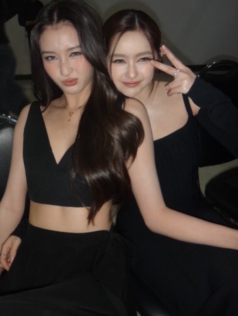 leuwlin's tweet image. i can’t describe how much i love them 

VIEWMIM MAGIC MOMENT 
#ViewMim #วิวมิ้ม
#BakeLoveFeeling #ขนมปังชีสเนย