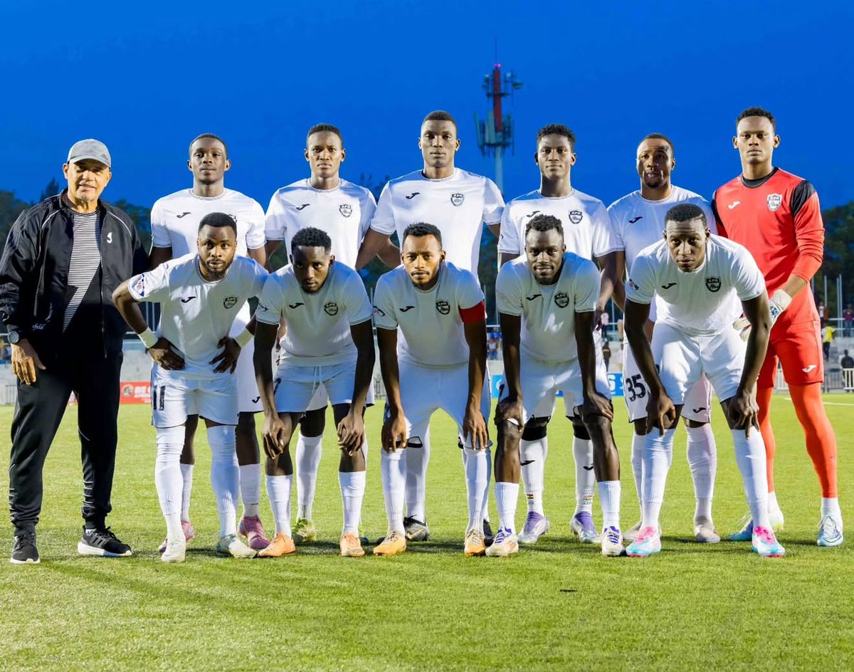 imfuraluc01's tweet photo. #RPL | FT 

APR FC 2-1 Marines FC 

Denis Omedi 74’
Ngoy Ilunga 83’ (OG) 

Taiba 45’ 

Marines FC ikomeje kugorwa no gutsinda ikipe ya APR FC… imyaka 25 irashize byarayinaniye muri shampiyona. 

STANDINGS: 8 GAMES 

1. Police FC 20 Pts 
2. Musanze 15 Pts 
3. GASOGI United 15 Pts 
4. APR FC 14 Pts (-1) 
5. Rayon Sports 13 Pts 

@bbkigalifm 89.7 FM