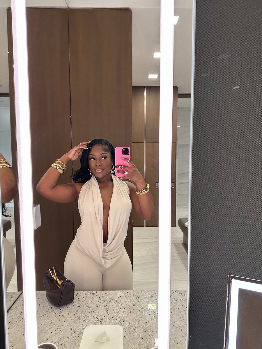 Prissy_Chrissyb's tweet image. Birthday Suit 🫦🎈