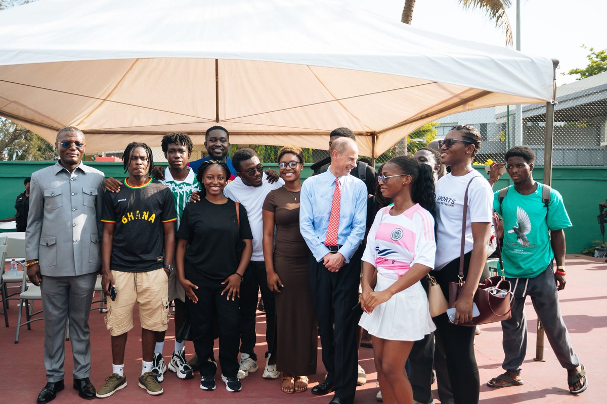 gyaigyimii's tweet photo. Today, I brought together some influencers for a brief engagement with the Minister for Sports and Recreation, Hon. Kofi Adams, and His Royal Highness Prince Edward, The Duke of Edinburgh. A great conversation on youth, creativity, and collaboration. 🇬🇧🇬🇭 https://t.co/xMVDCIdVzK