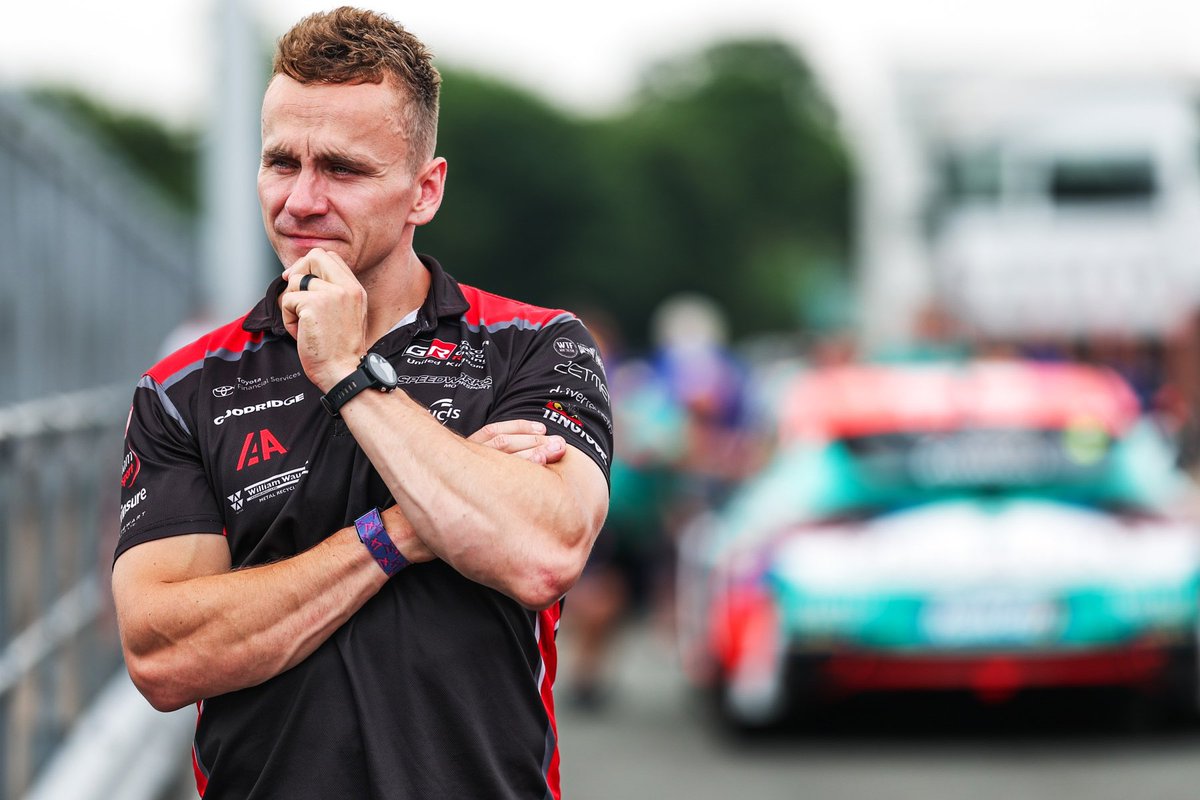 ElliotWebberYT's tweet image. BREAKING: Aron Taylor-Smith joins Laser Tools &amp;amp; MB Motorsport for the 2026 #BTCC season! The Irishman remains with Toyota but swaps black for blue, here’s hoping he can end what will be a 10 year win draught