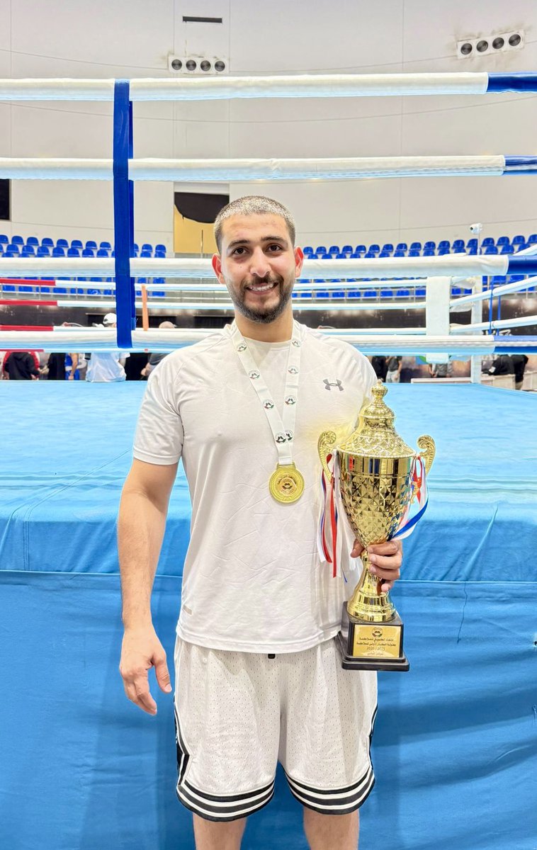 FAHAHEEL_CLUB's tweet photo. اشاوس الملاكمة منصور مبارك و ابراهيم سعد يحصدون المدالية الذهبية
المركز الاول في بطولة الملاكمة الاولى للكبار 🥇🥇

وحصل اللاعب جراح ناصر على المركز الثاني🥈

وحصل نادي الفحيحيل على المركز الثاني في البطولة🏆🥈 https://t.co/QXLXkmN90V