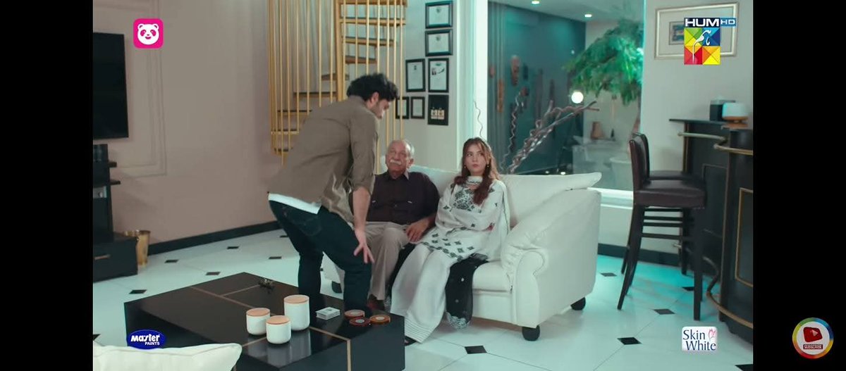 nusratmouri's tweet image. Someone posted in the &quot;Ahad  Raza Mir Fanposting&quot; group on Facebook. Here’s the full sentence in English:
“While rewatching MSM on its first anniversary, I noticed something — can anyone tell me why Sir Talha always sits on a table?”🤦‍♂️
#AhadRazaMir
#DananeerMobeen 
#MSM