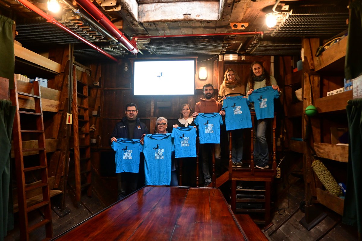 pasaiakoudala's tweet image. 🌊📈ZERO ZABOR URETANek 3.000 pertsona mobilizatu ditu 2025ean.

🤝Hezkuntza, parte-hartzea eta ekintza kolektiboa: ikasleak, auzokideak, merkataritza eta elkarteak itsasoa zaintzaren eta hondakinen prebentzioaren alde.

➡ Albistea: pasaia.eus/eu/-/zero-zabo…

#Pasaia #Ingurumena…