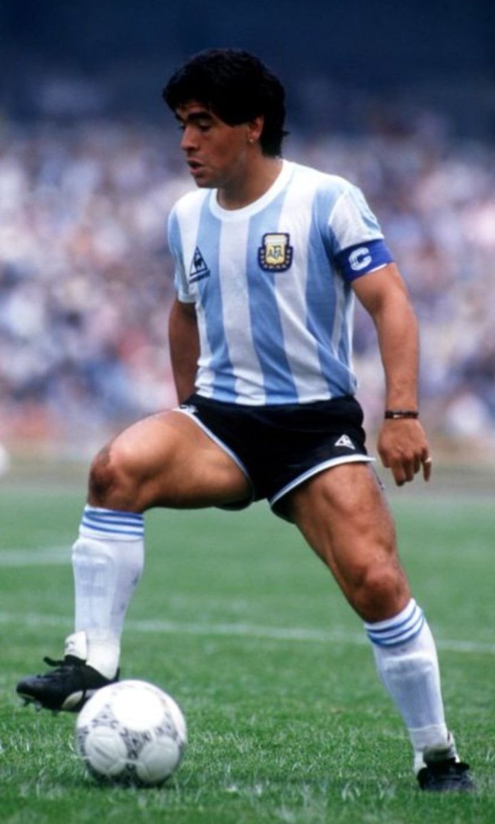 5 años sin D10S
#MaradonaEterno
🇦🇷🇦🇷⚽️⚽️