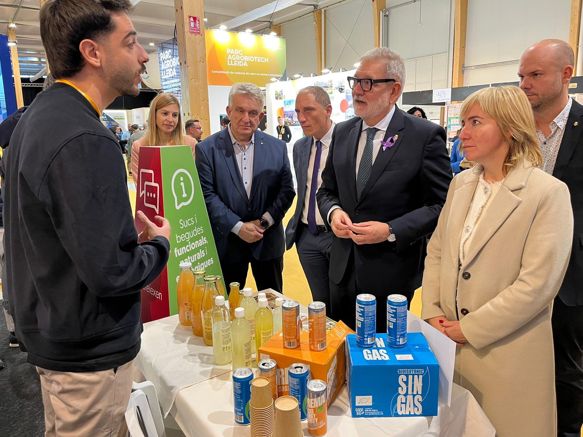 📸 La secretària general del Departament d’Agricultura, <a href="/crismassot/">Cris Massot</a>, ha assistit a la inauguració de l’Agrobiotech Innovation Forum 2025 a Lleida. 

🗣️ “Lleida i Catalunya reafirmen el seu lideratge amb el sector agroalimentari; amb tecnologia i sostenibilitat.”