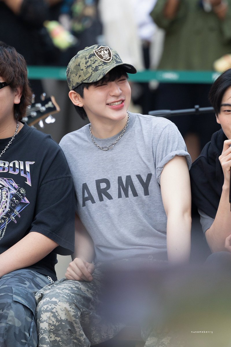 NunameBerry's tweet image. 💞🐼✨️🍭

#PoomATLAS #ATLAS_th #ATLASth 
#WHYLIVEสยามสแควร์