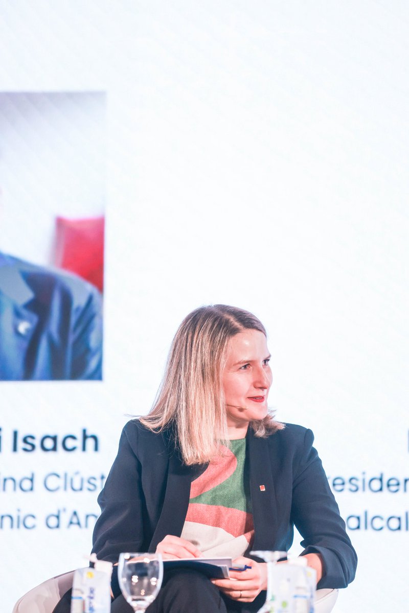 👉 Avui al #WeMindForum he compartit com Catalunya afronta els reptes de l’envelliment i la dependència. Cal posar la persona al centre, seguir avançant cap a una atenció social i sanitària integrada, i reforçar el suport als cuidadors amb millors condicions laborals i programes