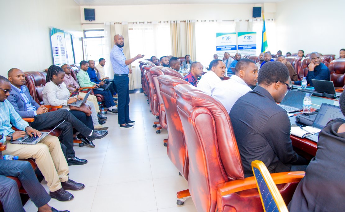 Huye_College's tweet photo. Today,@RwandaPolytec Vice chancellor @Mucyosylvie opened RP Blended Learning Content Validation Workshop at @Huye_College bringing together staff from RP colleges to review digital interactive modules and enhance content quality, coherence,and usability in line with HEC standards https://t.co/jKAGWiRzoO