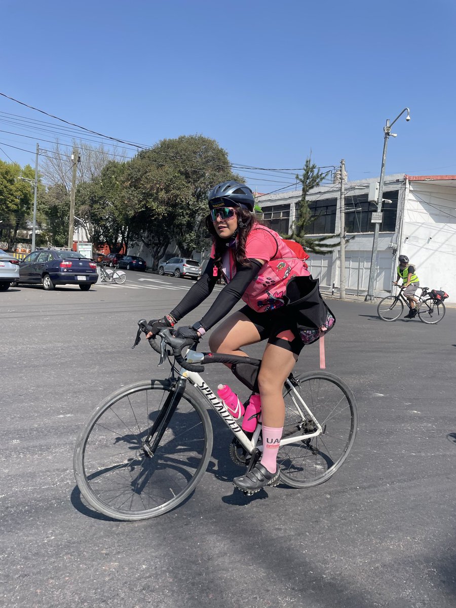 Maya en Bici tweet media