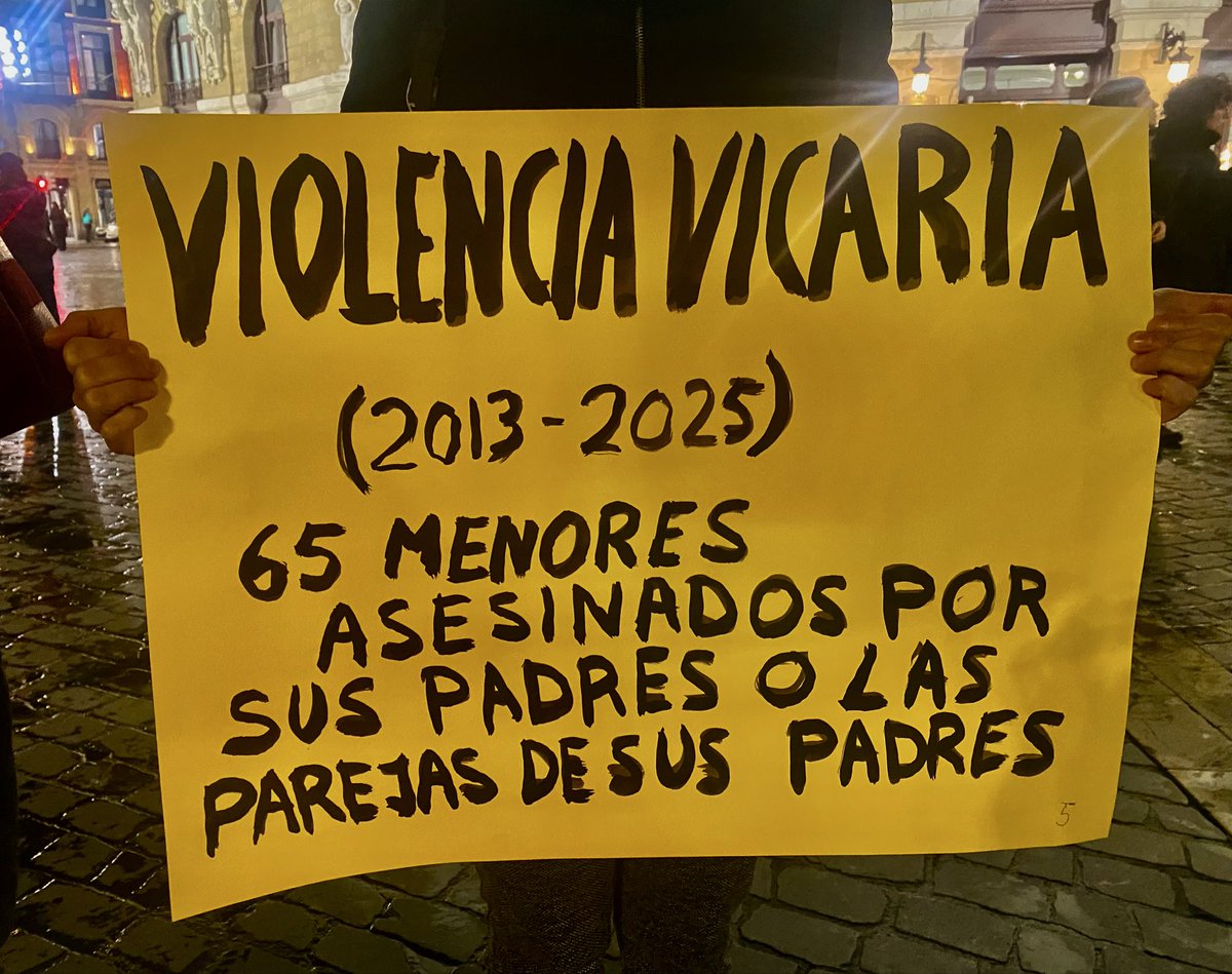 #25N Día Internacional para la Eliminación de la Violencia contra las Mujeres. #Bilbon <a href="/BFErradikalak/">Bizkaiko Feminista Erradikalak</a> <a href="/CLanbroa/">Colectivo Feminista Lanbroa</a>