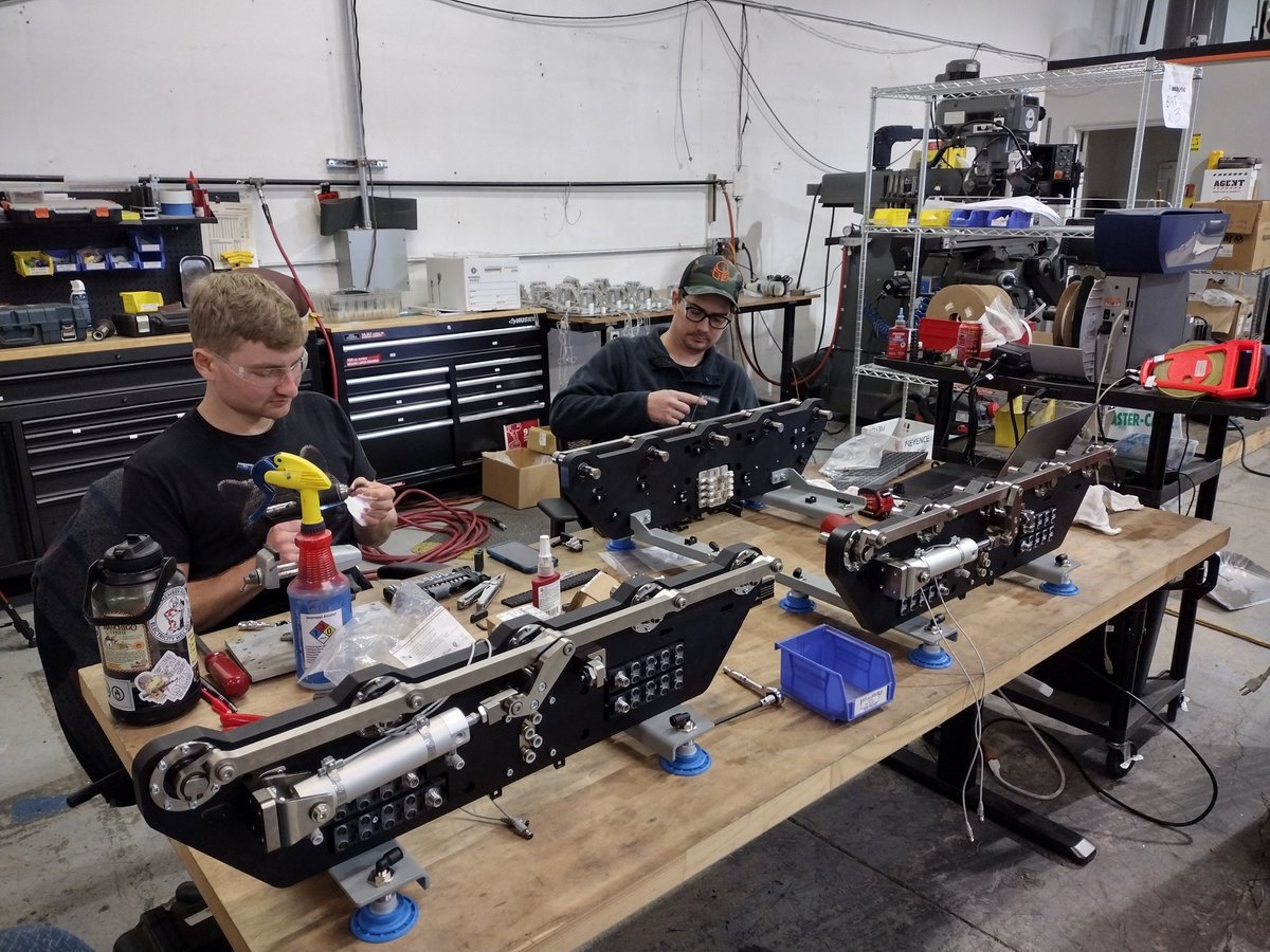 Concept_Systems's tweet image. It may be a short week, but the momentum hasn’t slowed.
Across all teams, our people are problem-solving quickly and driving projects toward the finish line.

When the schedule tightens, teamwork becomes the real force multiplier.

#systemintegration #automation #teamwork