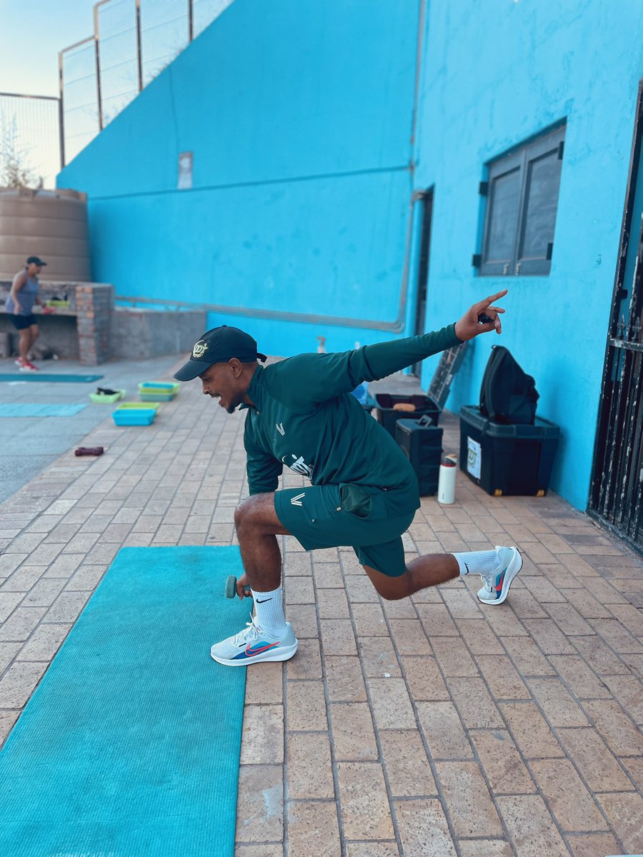 ddjtraining's tweet image. Sunset sessions just hit different. 🌄🔥

Tonight’s FitClub workout was pure motivation — beautiful views, powerful energy and a community that pushes each other to keep growing. 💚👏🏻👊🏽🙌🏻

Summer is here and we’re leveling up together.

Join the movement. WhatsApp 0780089331