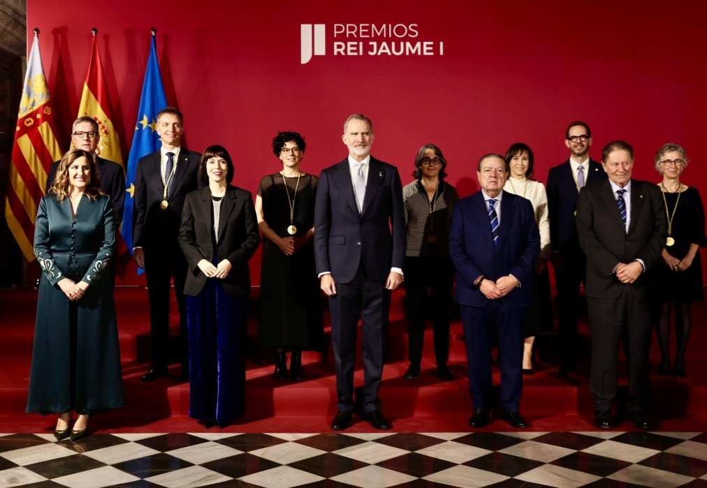 La presidenta, Margarita Soler, assisteix al solemne acte d'entrega dels Premis Rei Jaume I