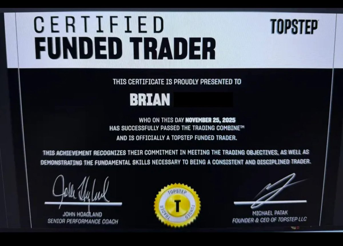 EmeraldEdgeAlgo's tweet image. We had a solid morning in EE! Our Emerald Bag bot went 1/1 on its morning trade and a couple more of our traders got funded and pay outs!