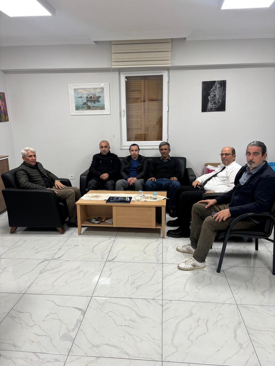 İYİ Parti Alanya İlçe Teşkilatını temsilen,
Geçtiğimiz günlerde bir rahatsızlık geçiren Mahmutlar Mahallesi Muhtarımız Sayın Ahmet Sönmez’i ziyaret ettik.
Kıymetli Muhtarımıza tekrar geçmiş olsun diyor çalışmalarında başarılar diliyoruz.
#alanya
#muhtar
#geçmişolsun
<a href="/iyiparti/">İYİ Parti</a>