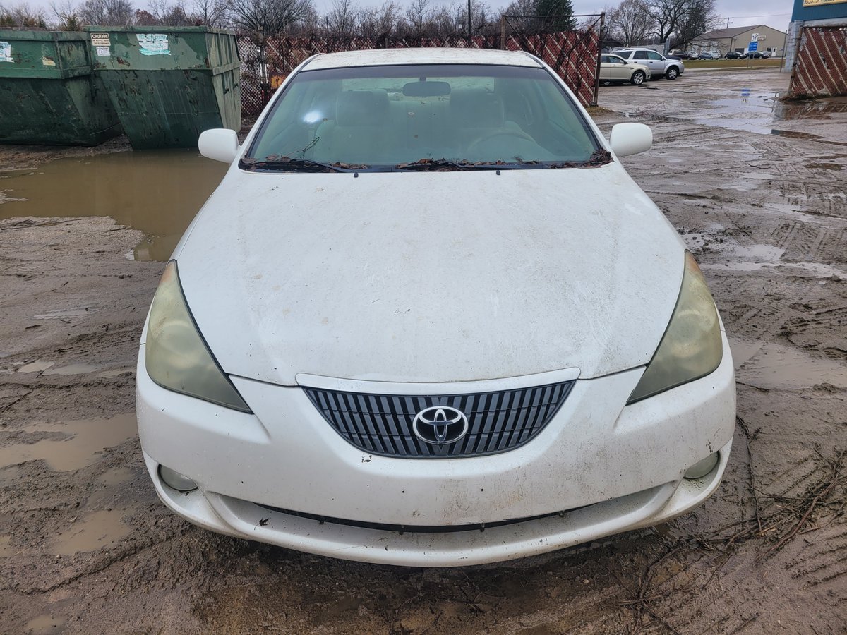 PIERCE_AUTO's tweet image. Check out the 2004 #Toyota #Solara we just added to our inventory for parts!
