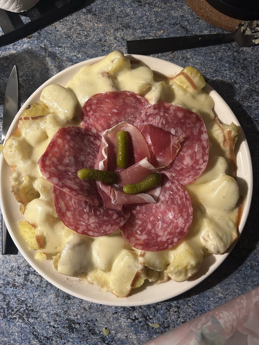 🧫particule tweet media