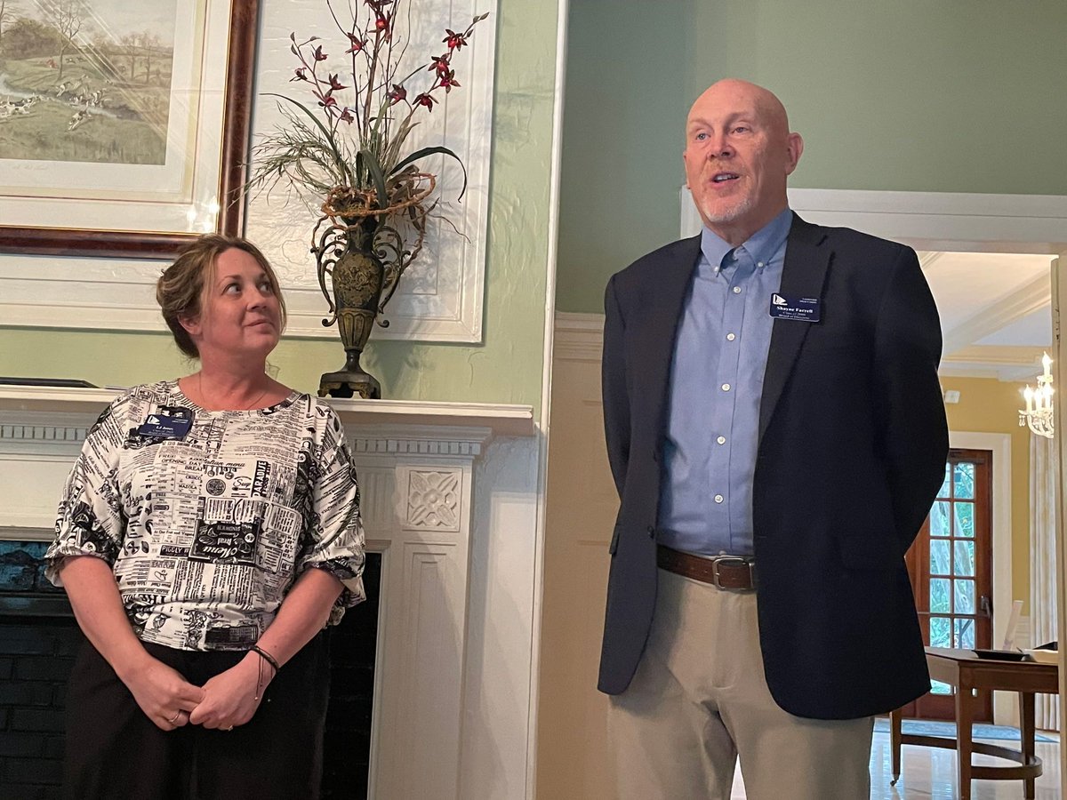 LeadershipAiken's tweet image. 👥 Meet Shayne Farrell — a proud Leadership Aiken County alum who has dedicated 26 years to serving the program and growing leadership in our community.

#LeadershipAikenCounty #LAC #AlumniSpotlight