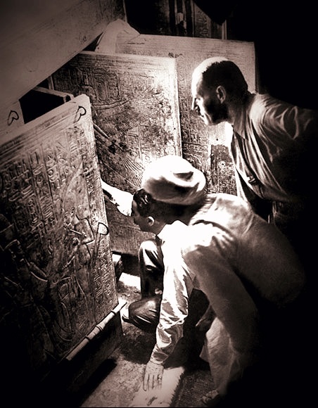 antinousgaygod's tweet image. 🪷 26 Nov 1922 #HowardCarter breaks seal on #Tutankhamun Tomb door. Peers inside with a candle. Lord #Carnarvon asks: &quot;Can you see anything?&quot; Carter says, &quot;Yes, wonderful things!&quot; They have discovered the most intact Egyptian tomb, packed with all a pharaoh needs in eternity. 🪷