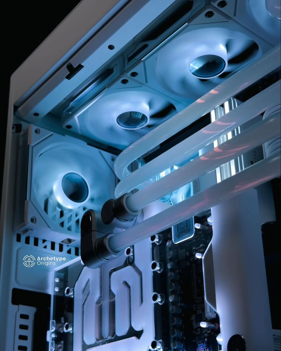 XPCMTeam's tweet image. PC Build by @archetype_origins (IG) using Hyte Y60 Case and EK watercooling components @EKbyLMTEK  @hytebrand  

#pcbuild #pcsetup #pcmodding #gamingpc #custompc #xpcm #watercooling #customloop #watercooling #liquidcooling #customloop #BuildaPC #GamingPC #PCSetup #PCMasterRace…