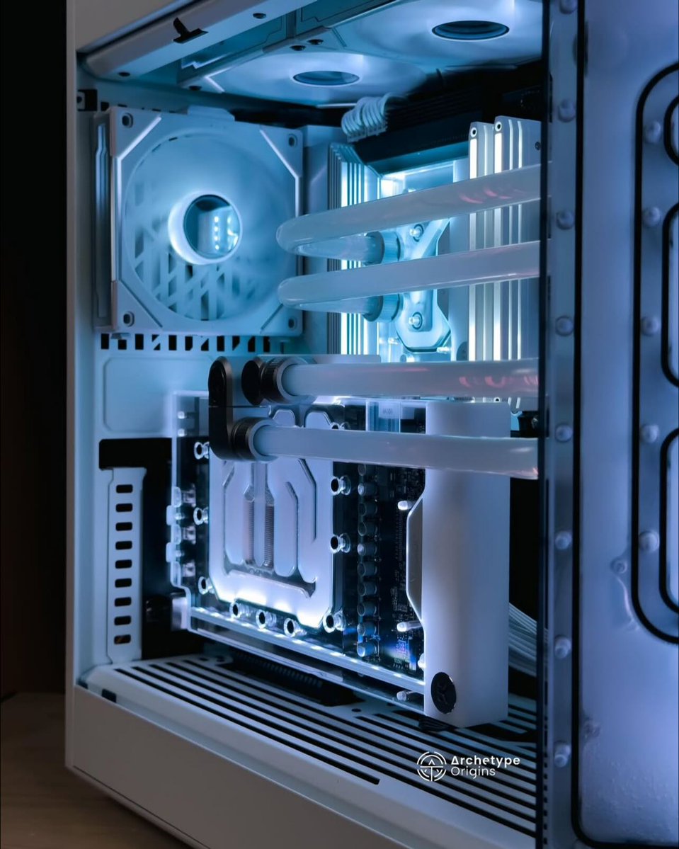 XPCMTeam's tweet image. PC Build by @archetype_origins (IG) using Hyte Y60 Case and EK watercooling components @EKbyLMTEK  @hytebrand  

#pcbuild #pcsetup #pcmodding #gamingpc #custompc #xpcm #watercooling #customloop #watercooling #liquidcooling #customloop #BuildaPC #GamingPC #PCSetup #PCMasterRace…