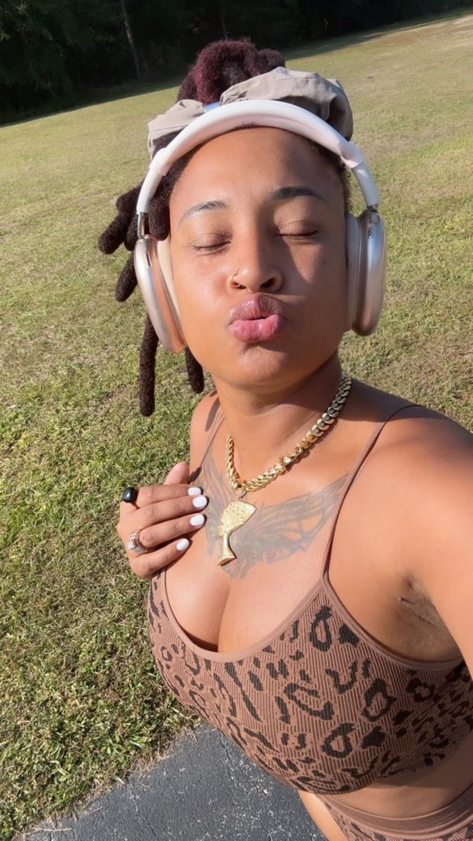 HumStasy's tweet image. 