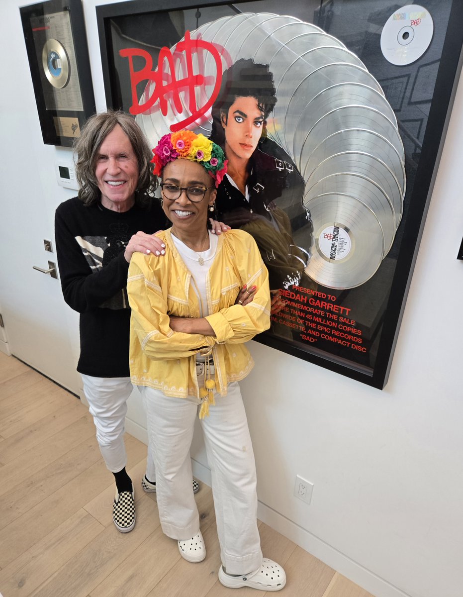 Here with my MAN IN THE MIRROR co-writer, <a href="/GlenBallard/">Glen Ballard</a>! We knew our song was special when we wrote it, but Michael Jackson took it to a whole ‘nother level! Can’t wait to see #Jaafar perform it in the #MichaelMovie!

#ManInTheMirror #MichaelJackson #songwriters