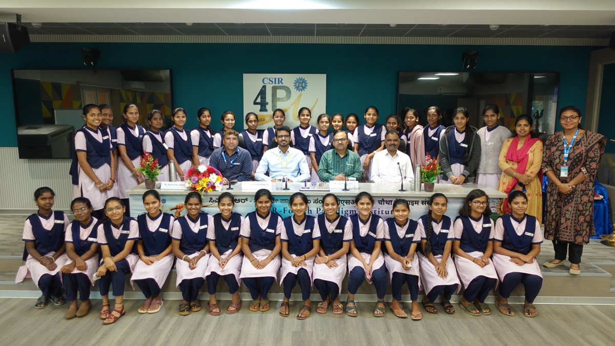 CSIR_4PI's tweet image. Celebrated Janjatiya Gaurav Diwas on 25th Nov. 2025. Prof Naveen Kumar from BGS College of Engineering graced the occasion as the chief guest.  Students and teachers from Kittur Rani chennamma Vasati school, Anekal, participated in the event. 
#birsamunda #kreis @kreisemahithi