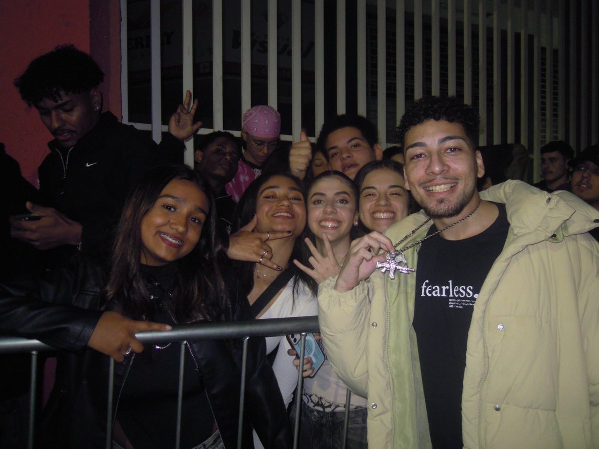 Mt loko
Td mundo da fila do Rolê do Matuê me conhecia
23/11