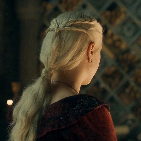 Imagine we never knew what rhaenyra looked like