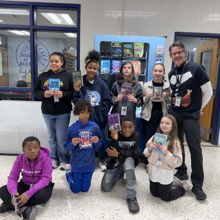 SparrowRoadInt1's tweet photo. 🌟 Character Counts at SRI! 🌟

👏 Congratulations to our November Junior Braves if the month for leading with grateful hearts and inspiring others with their positive character. Keep shining! 💙🧡
#CharacterCounts #BravesRISE https://t.co/Q6mJiiSTUJ