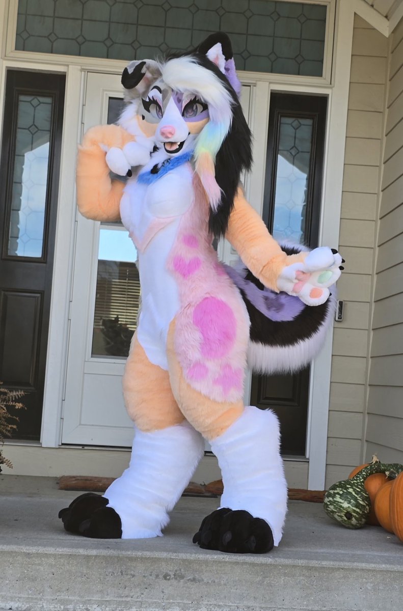 22 hour notice for our auction!!! However coms will remain open untill Dec 1!