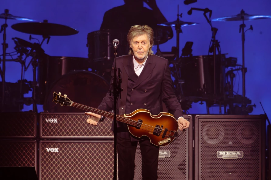 BEATLESMAGAZINE's tweet photo. PAUL McCARTNEY AT UNITED CENTER, CHICAGO.. Visit Here: https://t.co/f3clHdECOG or Here: https://t.co/0Rss84Sk0y #gotbacktour #paulmccartney #mccartney #gotbacktour https://t.co/O3PslkYAeO