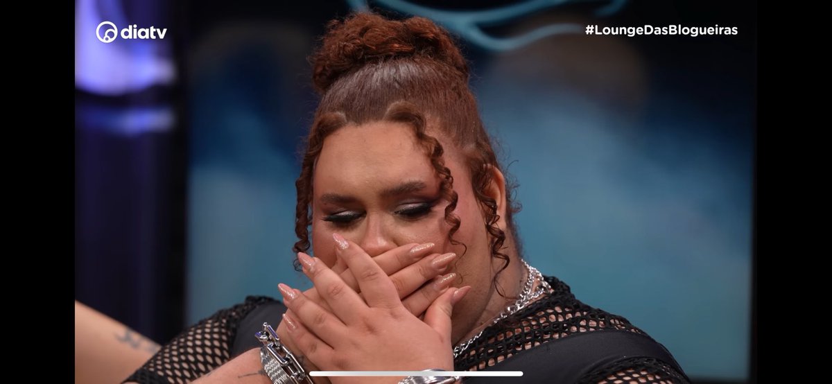 JRMota1's tweet image. A queen entregando mais uma vez sua pose clássica #CorridaDasBlogueiras