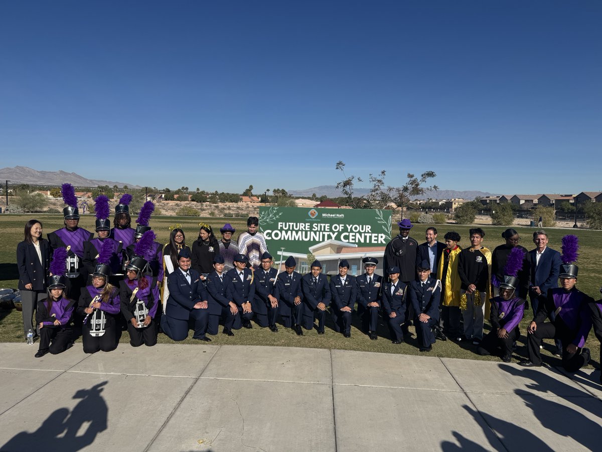 Durango High School's Drumline, JROTC, STUCO, and Principal Park all participated in the announcement of a new Community Center at Echo Trail Park! Shoutout to these amazing students for representing our District!