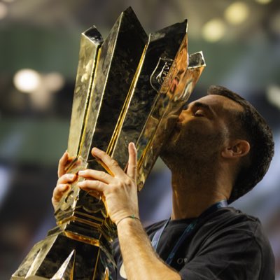 Puntúa del 1 al 10 lo bonita que es esta copa 🏆🤩

#NuevaFotoDePerfil #PPP