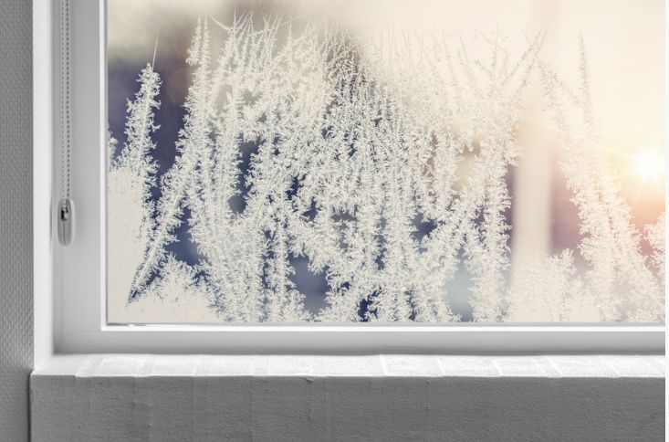 RoofingMajor's tweet image. Morning frost outside is fine — inside your windows? Not so much. Drafts and condensation are signs it’s time for an upgrade. Major Construction can help keep the cold out and the comfort in.

#MajorConstruction #WindowReplacement #EnergyEfficiency #HomeUpgrades #WinterPrep