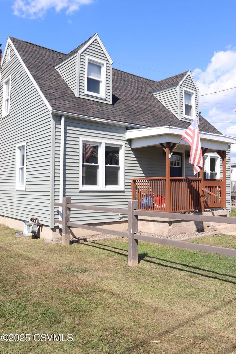 KeyPartnersReal's tweet image. 1111 8TH AVE, Berwick, PA 18603 just sold! Contact us for assistance in doing the same with your property. It would be our pleasure to work with you.