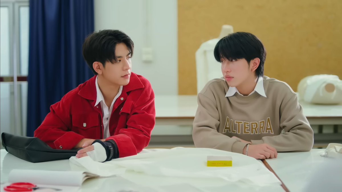 i43sea's tweet image. curry rice seller x idol
top 1 student x top 2 student
fashion student x fashion student
astronomy club nerd x judo athlete

seakeen just keep getting the best tropes that could ever exist out there