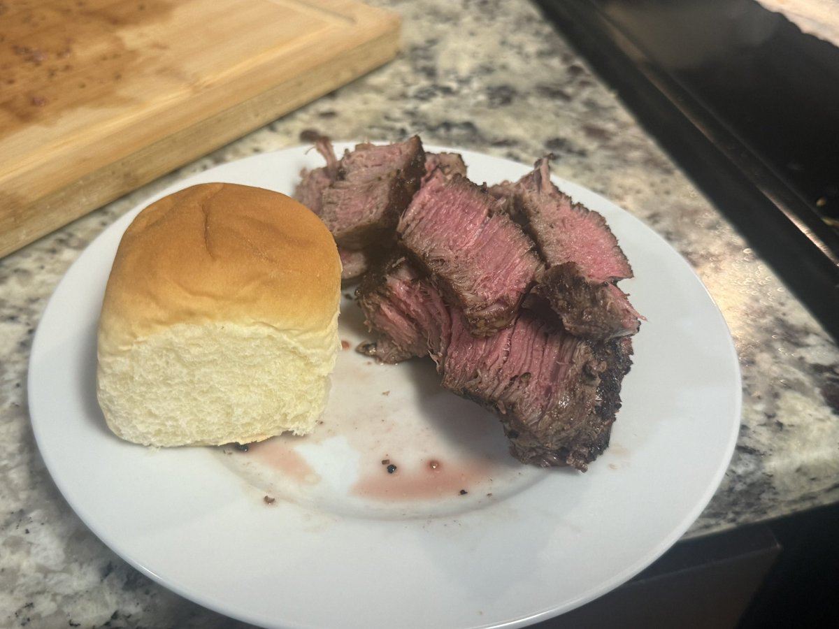 NatSecBot's tweet image. Tried reverse searing for the first time. Not cooking stake any other way ever again