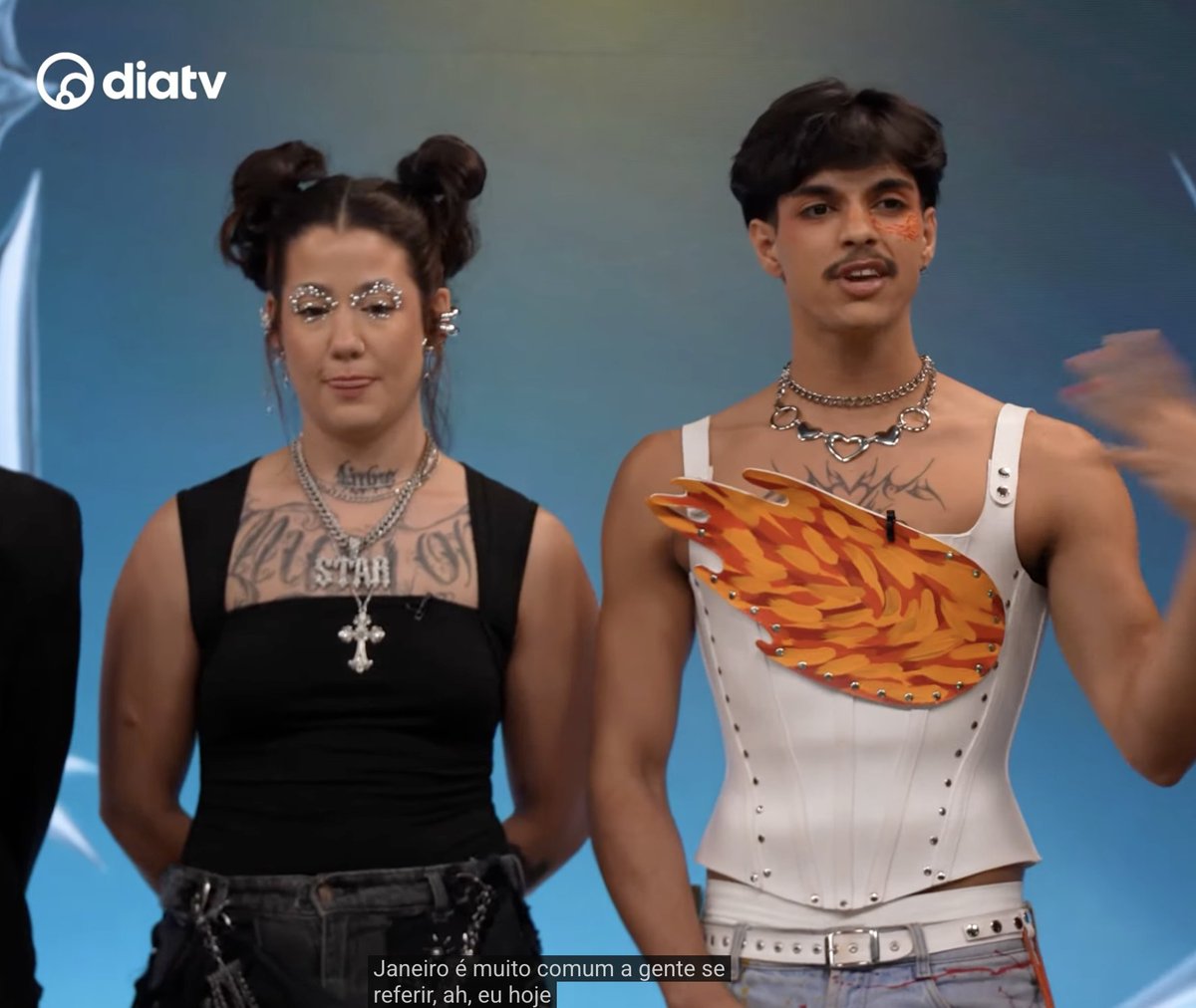 Meu deus Barcelos chatona tbm, amiga não é sua vez, então pq vc ta falando pra Maddy calar a boca? Saiba o seu lugar tbm meu amor, vc não é jurada
#corridadasblogueiras7