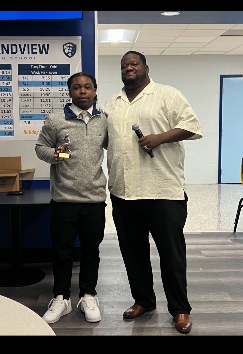 MicahRainey14's tweet image. 2025 Offensive MVP &amp;amp; All Conference Honorable Mention.💪🏾 @GHS_Dogs @Minister_supa @CoachBland3 @CoachBlazevic