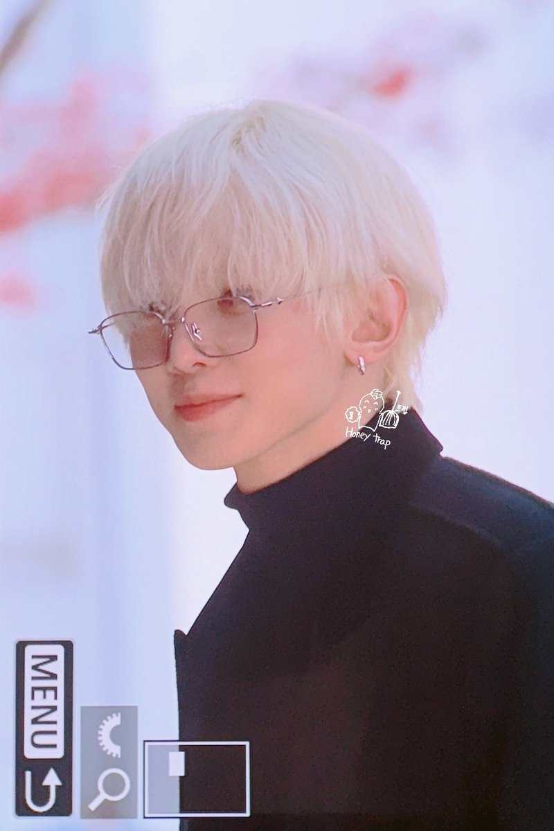 HT_0615's tweet image. 251126 GMP

아들아 또 어딜가니.

#여상 #YEOSANG
#에이티즈 #ATEEZ 
#도베르만증거사진들ㅎㅎ