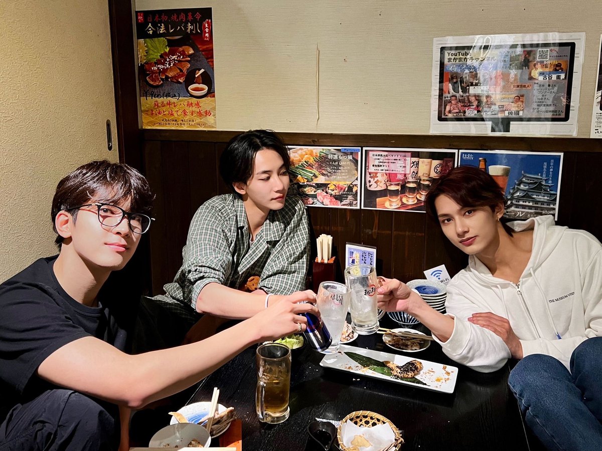 oshito_2023's tweet photo. 11/27,29,30の  SEVENTEENワールドツアー

『SEVENTEEN WORLD TOUR [NEW_] IN JAPAN』 in 愛知

に参戦する Carat （カラット）は保存必須 💎💖

️🩵SEVENTEEN（セブンティーン）の聖地３選️🩵
 in名古屋

○ まかまか本店  【ジョンハン ジュン ウォヌ】
 📍 〒460-0008 愛知県名古屋市中区栄３丁目１１−１３ ＧＫビル 2
https://t.co/8iMIt3xGuO

○ 大須商店街 自動販売機前  【スングァン】
📍 〒460-0011 愛知県名古屋市中区大須3丁目36−8
https://t.co/5N5G7O5Fyu

○ 土管坂 / やきもの散歩道   【ジュン】
📍 〒479-0836 愛知県常滑市栄町４丁目１２０
https://t.co/cDrYU8qZOv

もっと セブチ の聖地を見たい方は、oshito公式SNSフォロー必須‼️👀🔥

保存しておくと後で見返すことが出来ます💖
他にも見たい韓国アイドルグループの聖地があればコメントで教えてね🥰

#SVT_WORLDTOUR #NEW_JAPAN
#SVT_TOUR_NEW_

↓