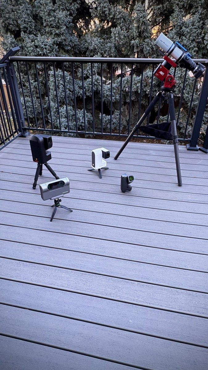 SarahMathsAstro's tweet image. Finally put together my astro gift guide. Hope it helps you find something cool for the space lover in your life (even if that’s you!) 💫

sarahmaths.com/pages/2025-gif… 🔭