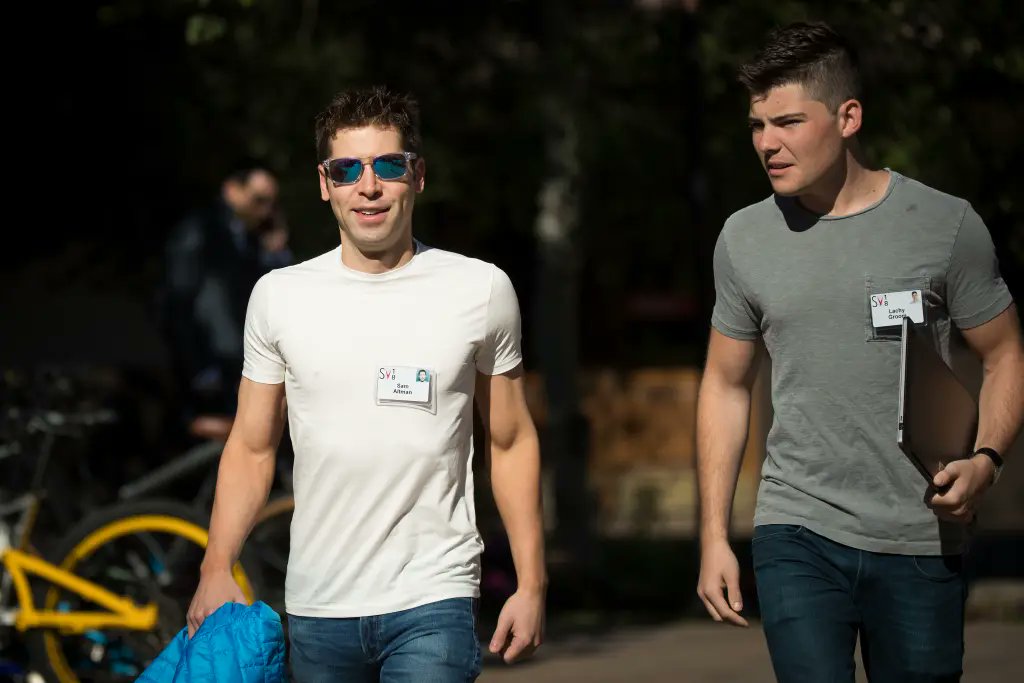 MarioNawfal's tweet image. 🇺🇸 $11M CRYPTO HEIST HITS SAM ALTMAN’S EX-BOYFRIEND

San Francisco just logged one of the wildest, most cinematic crypto robberies to date:

An armed thief posing as a delivery guy finessed his way into the $4.4M Mission District home shared by investor Lachy Groom - yes, Sam…