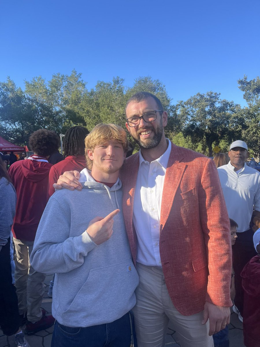 eli_dukes13's tweet image. I had a great time and visit at the Stanford game! Thank you @M_80lane for the invite! @StanfordFB @BrandonHuffman @TheUCReport @adamgorney @CoachCarnazzo